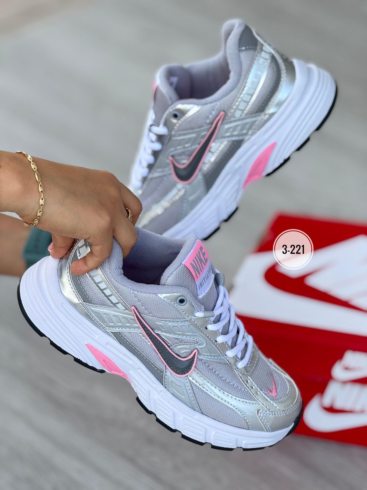 NIKE GORE TEX PLATEADO CON - ROSA