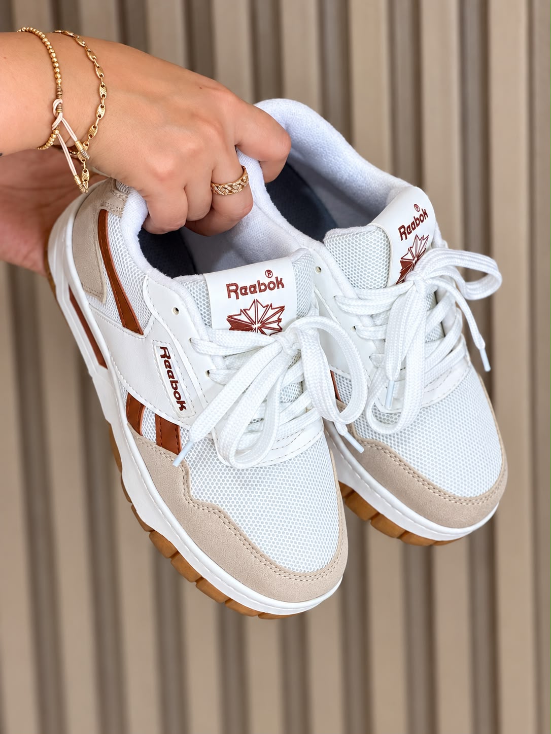 REEBOK CLASSICS