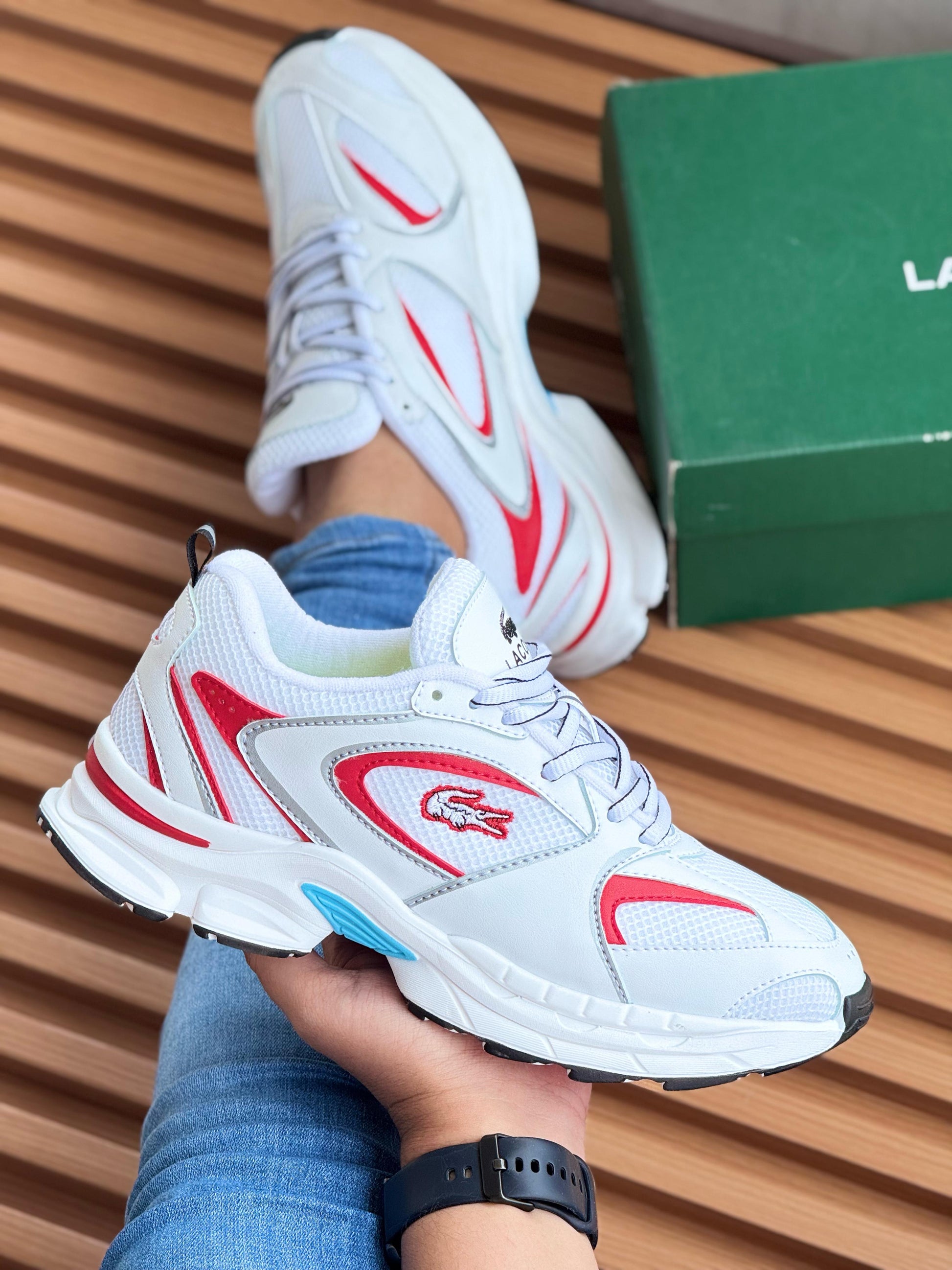 LACOSTE BLANCO - ROJO