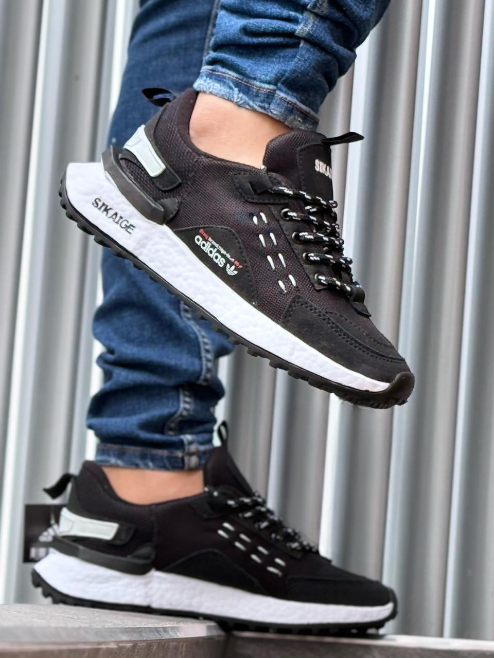 ADIDAS SIKAIGE NEGRO CON - BLANCO