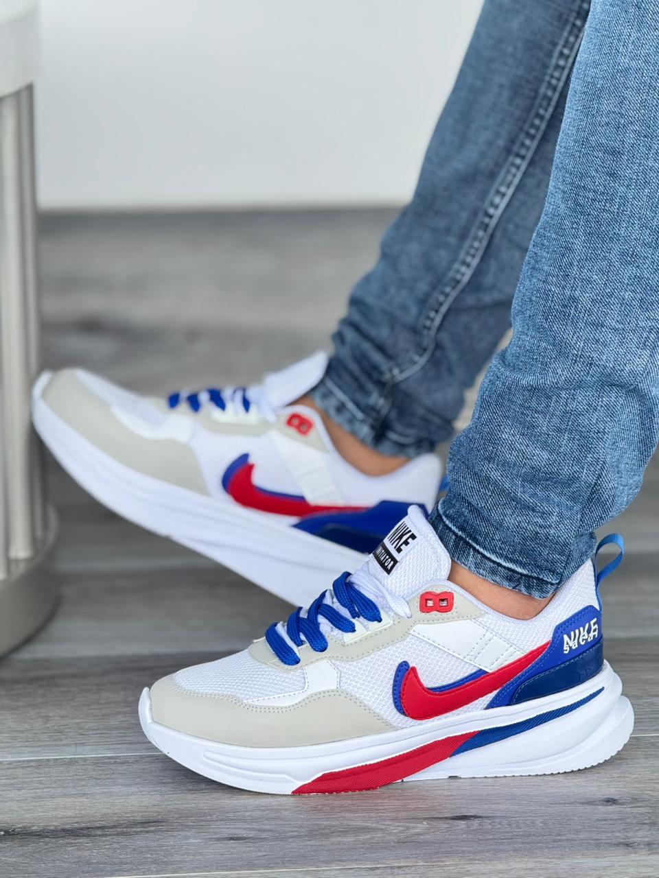 Nike Sacai