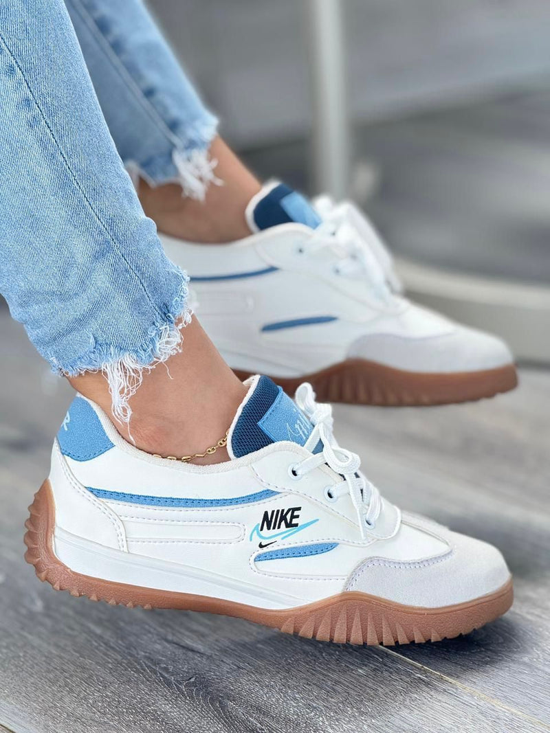 NIKE DAMA