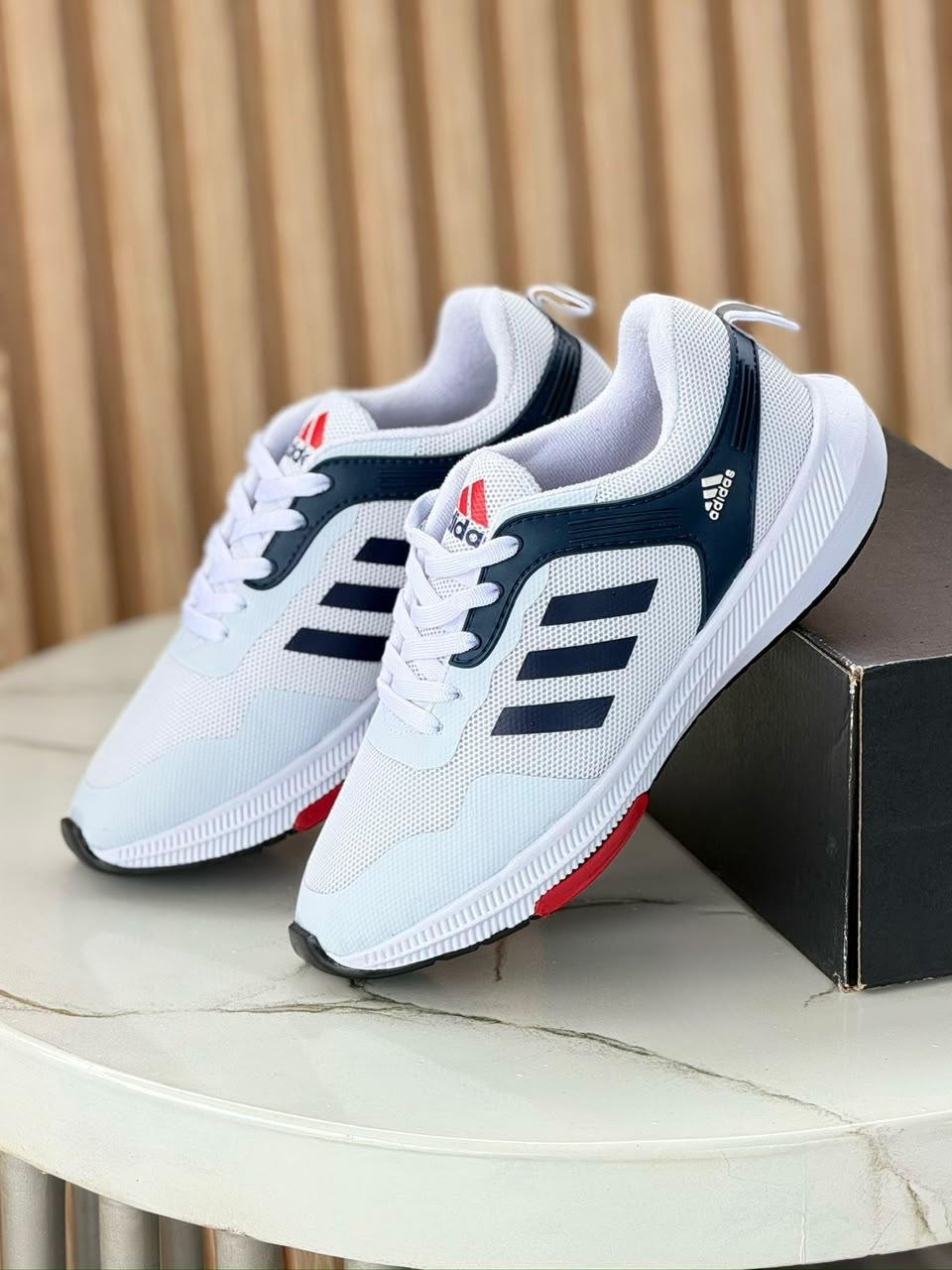 ADIDAS BOUNCE CB