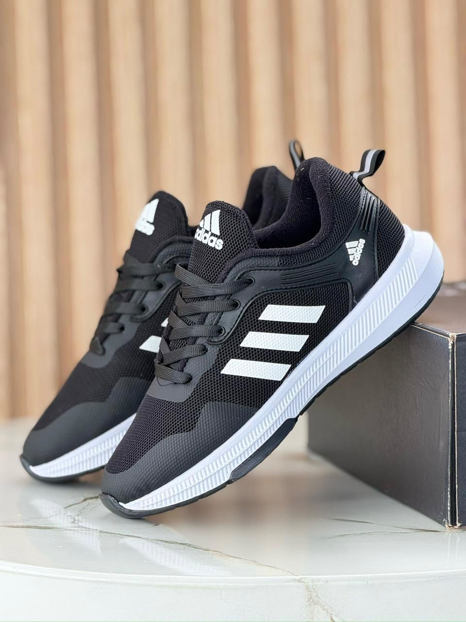 ADIDAS BOUNCE CB
