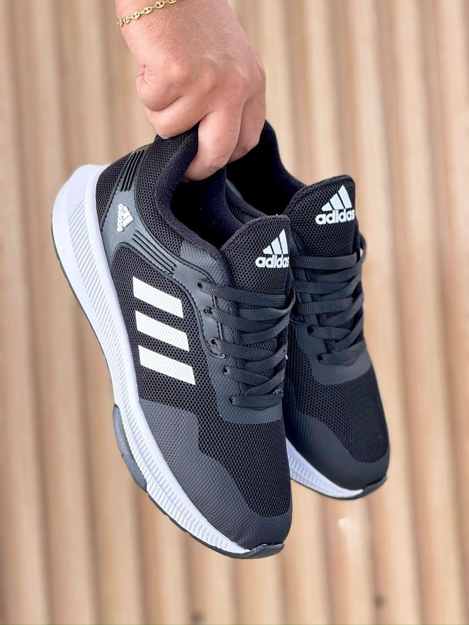 ADIDAS BOUNCE CB