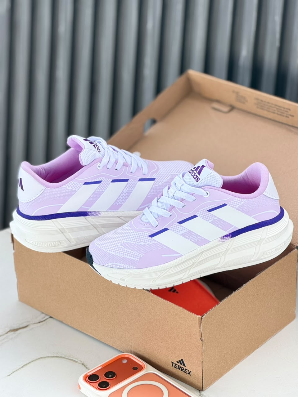 ADIDAS SKY