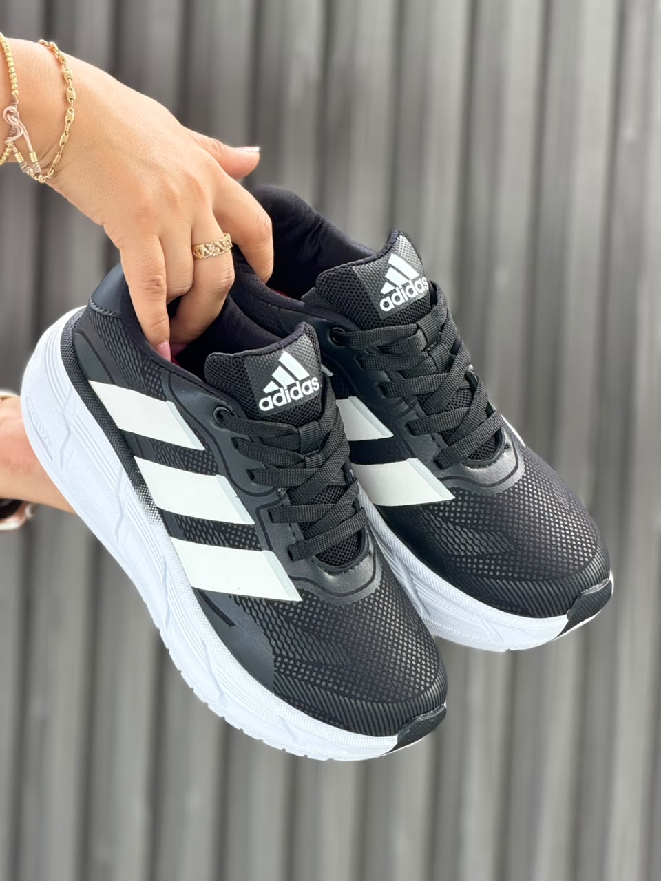 ADIDAS SKY