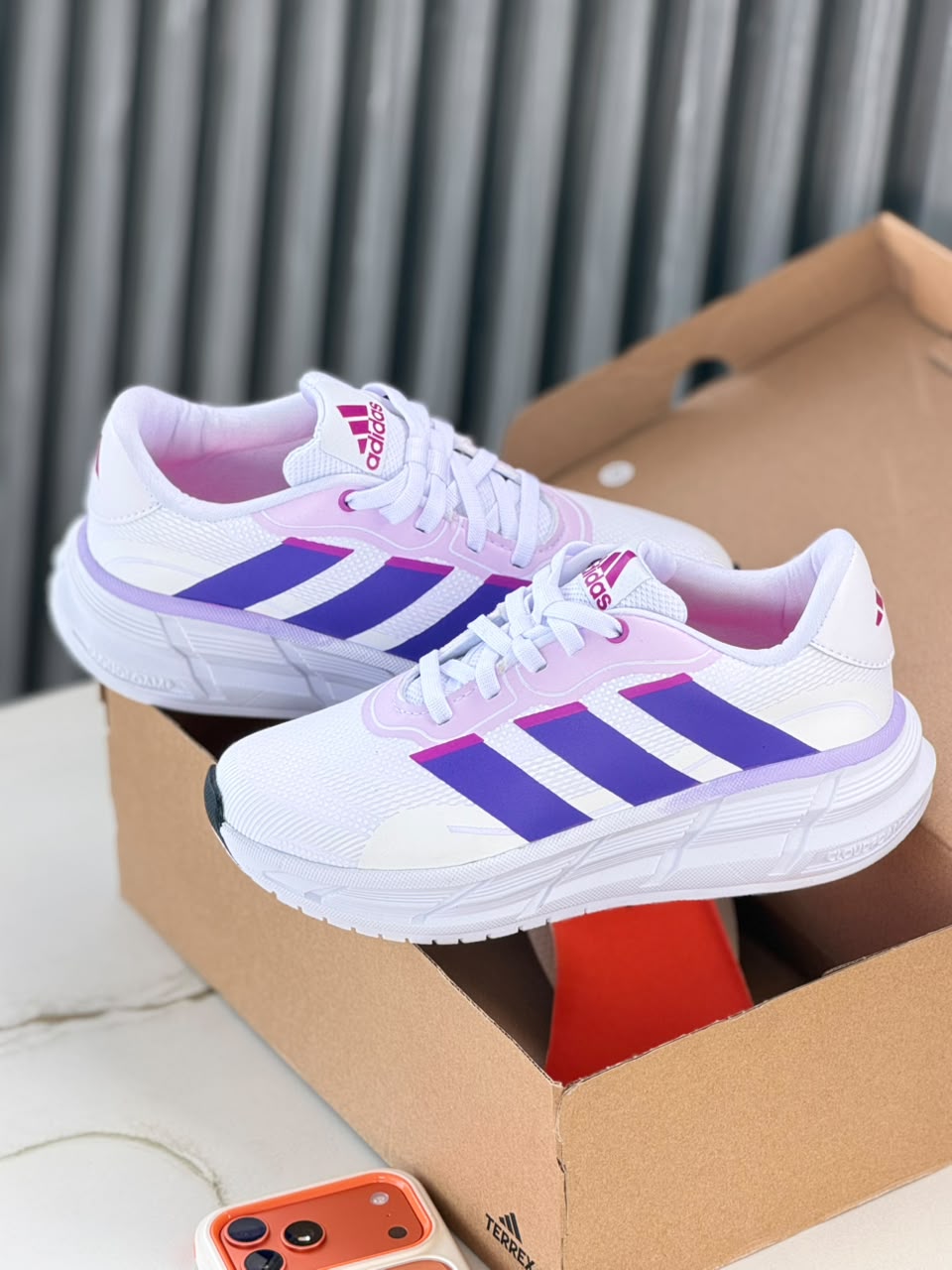 ADIDAS SKY