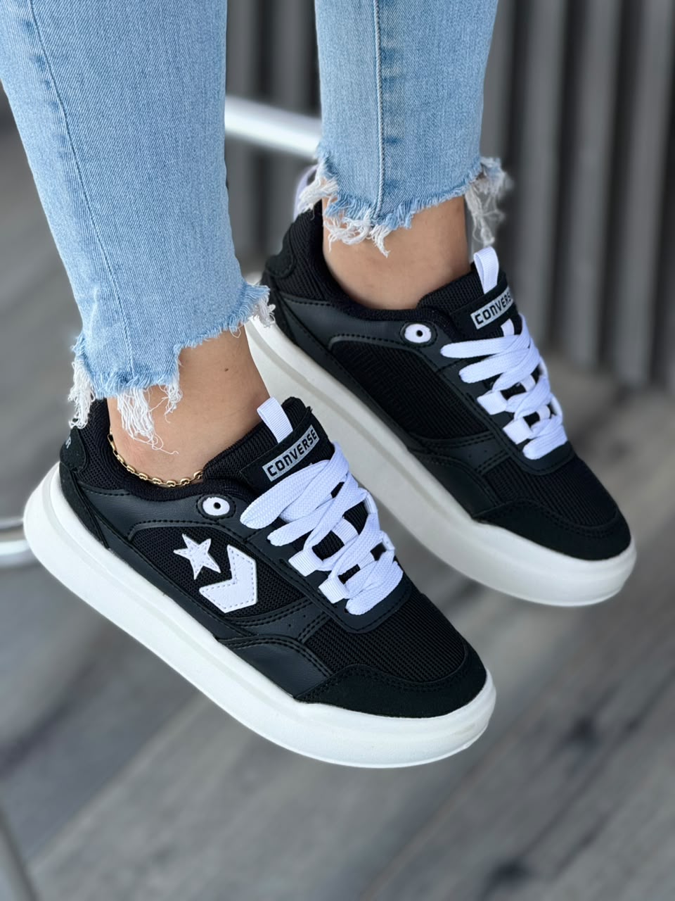 CONVERSE ROCK