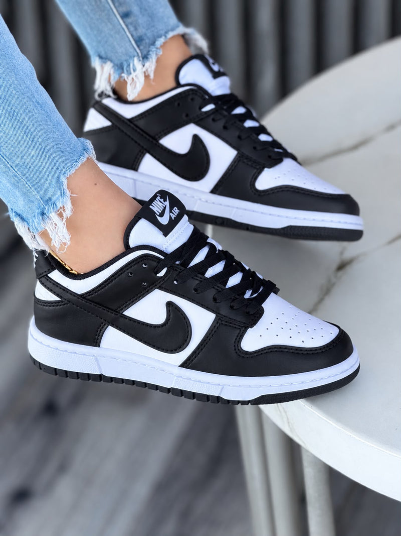 NIKE AIR DUNK