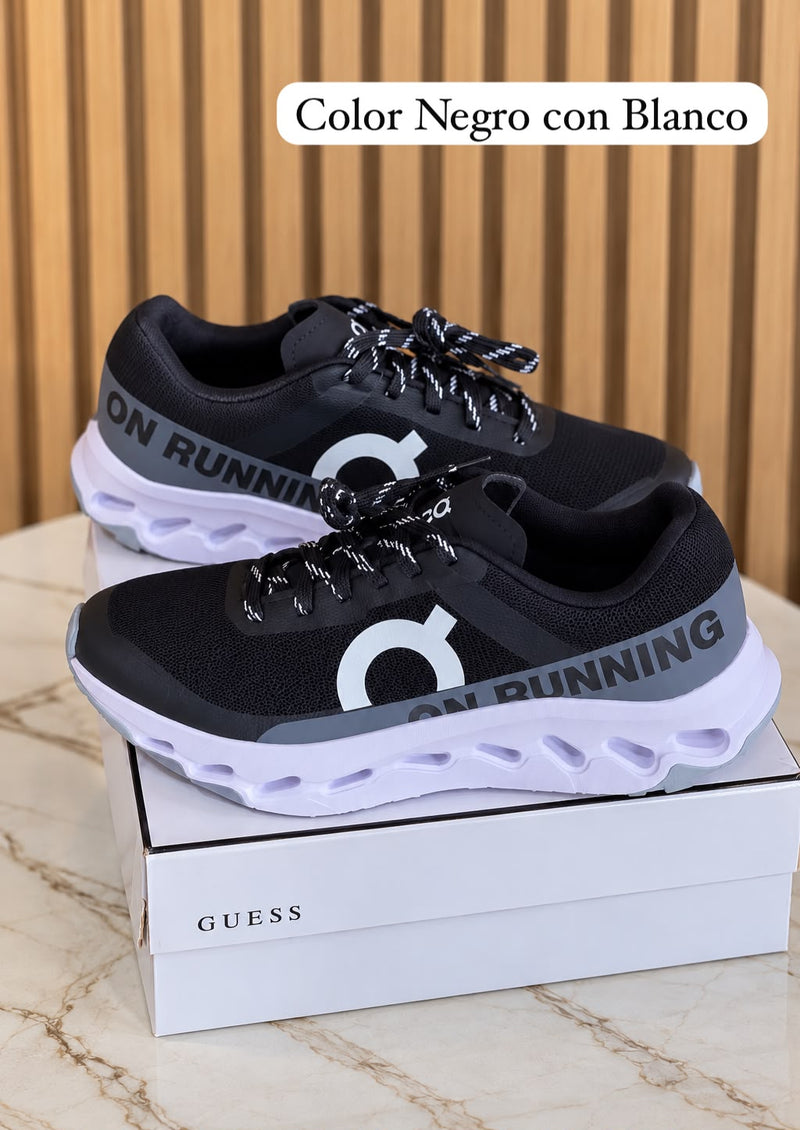 ON CLOUD RUNNING color Negro con Blanco